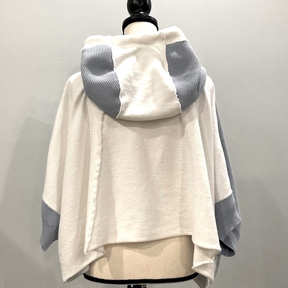 Free People boxy oversized hoodie, size medium - Picture 3 of 10